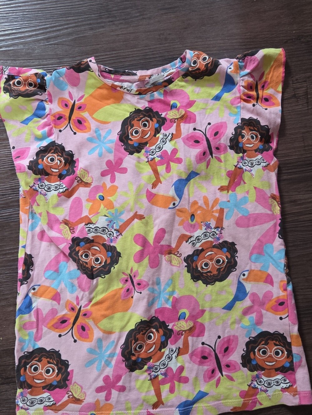 Encanto Shirt Size 8-10